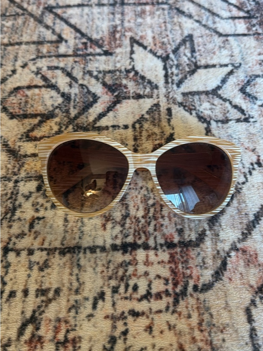 Neutral Sunglasses Large Lens